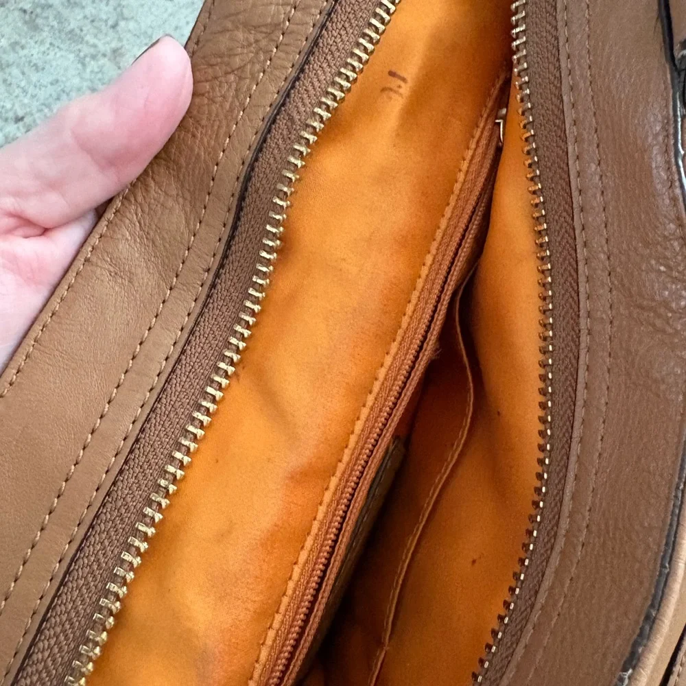 Coach Park Carrie Tote Shoulder Bag - Tan - Picture 7 of 8